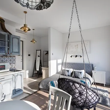 New Cozy In The Old Town Of Vilnius, Paupys